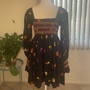 URBAN OUTFITTERS: Mini dress /long sleeves and ruched top and sleeves. Size S/P